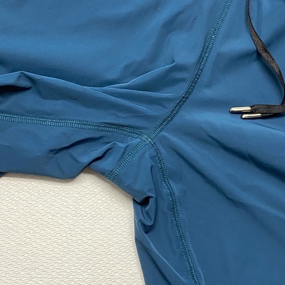 Lululemon Run: Right Around Pant Size 8 EUC - Picture 8 of 16